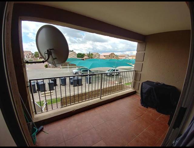2 BEDROOM PROPERTY TO RENT IN SONNEVELD